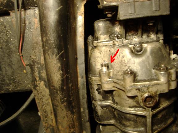 Small vent hole in tranny.JPG