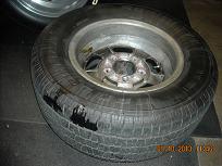 oil running down on back of tire.JPG